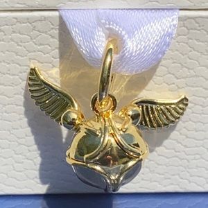 Pandora Harry Potter Golden Snitch Charm
